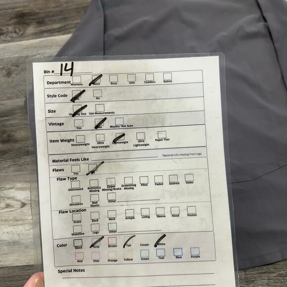 Under Armour Gray Mens L Full Zip Chicago Blackhawks Embroidered Jacket - Picture 8 of 9